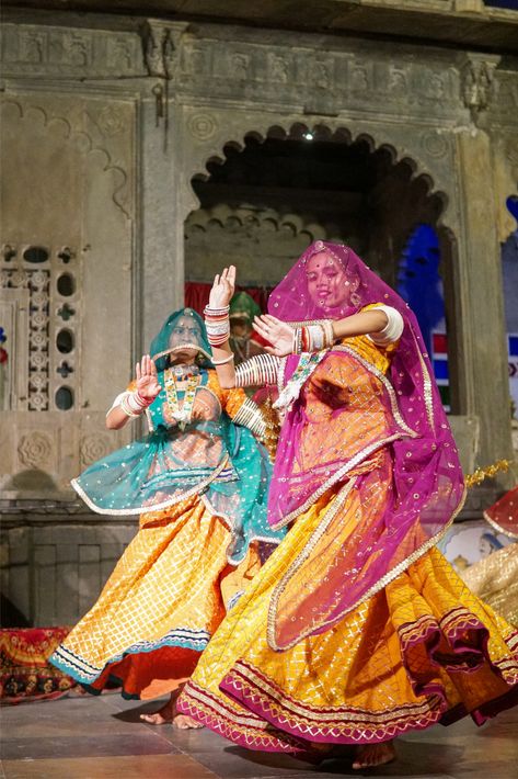 Dance in udaipur
